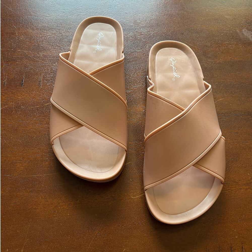 Qupid Tan Criss Cross Plastic Slide On Flats 6